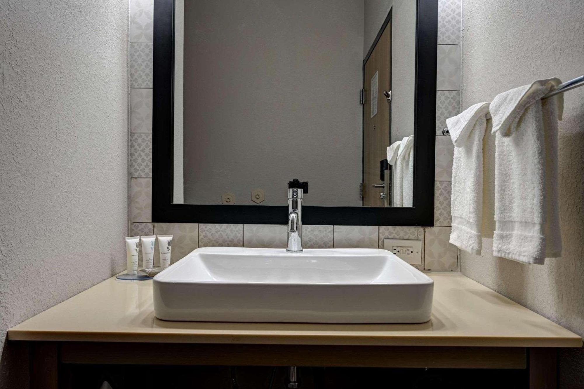 Country Inn & Suites By Radisson, Pierre, Sd المظهر الخارجي الصورة